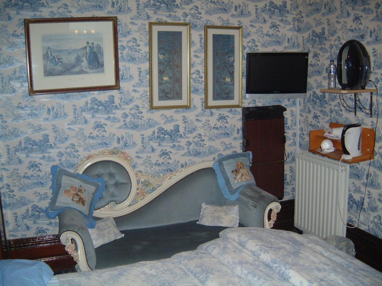 Manor House B And B Larne Extérieur photo