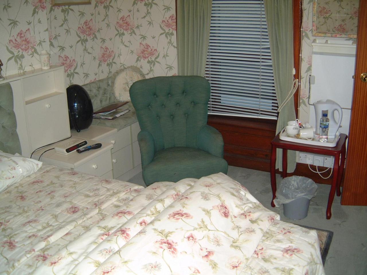 Manor House B And B Larne Extérieur photo